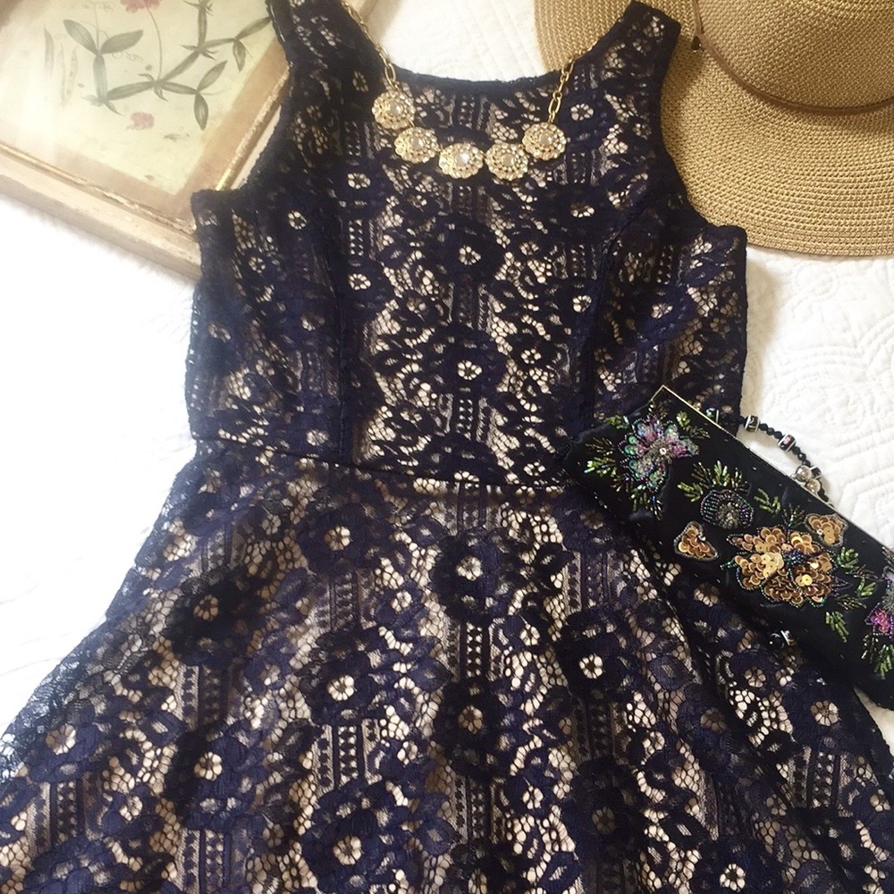 NWT Speechless Navy Lace Overlay Dress - Picture 3 of 9